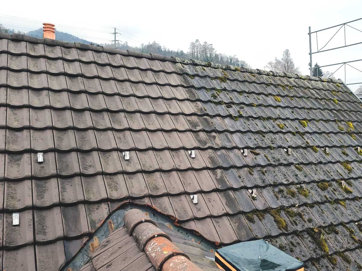 Kompetenter Dachservice in St. Gallen, Thal: Wartung, Inspektion, Notfallreparatur und persönliche Betreuung für Dach, Fassade und Spenglerarbeiten. Wir sind Experten in Sachen Gebäudehüllen.