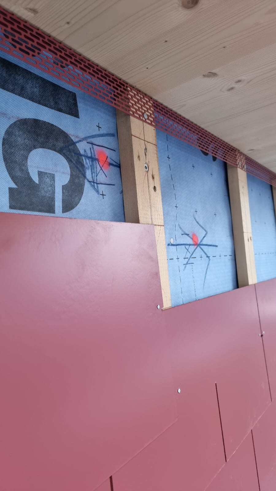 Fassade Eternitfassade im Aufbau
